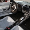ダッシュボード上のセンタースタックにはオプションの7インチディスプレイを用意すると共にベンチレーション口のデザインも変更されている。