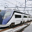 成田スカイアクセスを走る新型スカイライナー（AE形）　提供＝京成電鉄