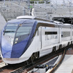 成田スカイアクセスを走る新型スカイライナー（AE形）　提供＝京成電鉄