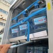 ボトルウォーター配達専用車。最上段にスライド棚を適用（特許出願中）