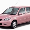 マツダ『デミオ』にピンクの限定車……伊東美咲が提案