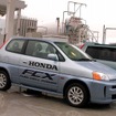 ホンダが民間企業に燃料電池自動車『FCX』を販売