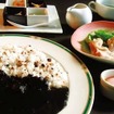 最優秀賞：「黒カレー三河豚ハーブサラダセット」東名道上郷SA（下り）、ヱスビー食品