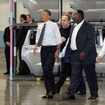 2010年6月30日、クライスラー工場で。オバマ大統領とマルキオンネ