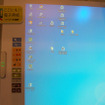【NEE2011】未来のICT学習空間で内田洋行が模擬授業 左側のボタンにタッチして操作を選択