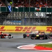 集団をリードするレッドブル勢（F1イギリスGP）