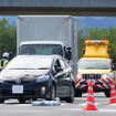 単独事故を起こしたクルマに後続車が衝突…というのはよくある事故形態。