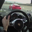 2台の最新ポルシェによるサーキットチェイス映像（動画キャプチャー）