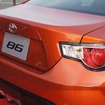 トヨタ、新型FRスポーツの車名は「86（ハチロク）」に決定