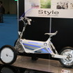 岐阜県のベンチャー企業、D Artが出品した三輪EV、スタイル（東京モーターショー11）
