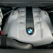 BMW、『X5』のトップオブザレインジ「4.8i」を発売