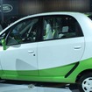 インドのタタモーターズが2012年内に発売予定の天然ガス車、ナノCNG（デリーモーターショー12）