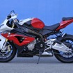 BMW S1000RRをフルモデルチェンジ---高感度のレスポンス