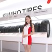クムホタイヤ コンパニオン（東京オートサロン12）