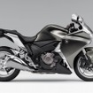 ホンダ VFR1200F Dual Clutch Transmission （チタニウムブレードメタリック）