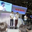 出展を決めたのが遅かったNISSANは、やや窮屈な感じのブースだった