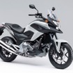 ホンダ NC700X デュアルクラッチトランスミッション<ABS>（（パールサンビームホワイト）