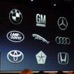 WWDC 2012で発表されたのは、BMWやGM、メルセデスベンツ、ランドローバー、ジャガー、アウディ、トヨタ、クライスラー、ホンダの9社。Microsoftと『Sync』など音声認識サービスを展開しているフォードやフィアット、ヒュンダイは今回のリストにはなかった。そういえば日産、マツダ、三菱、スバルなど日本のブランド、VWのロゴもない。