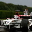 【ホンダミーティング】疾走写真蔵…福井社長、F1マシンをドライブ!!