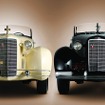 1934年型ランブルシート付きロードスター（モデル5802）と1937年型フェートン（モデル5859）