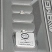 AMGのエンジンヘッドプレート（写真はSLS）