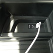 BMW側のUSBポート。最新車種ではセンターコンソール内に用意されている。