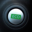ECOスイッチによって、2種類のエンジン性能が手に入る。