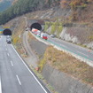 約1か月ぶりに通行止めが解除された笹子トンネル（山梨県）だったが直後に事故が発生した