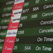 米国東部を襲った吹雪による航空便の運行中止
