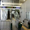 足立小台駅の改札口。写真左側に自動改札機を1機増設する。