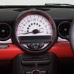 布袋寅泰とMINIのコラボレーションモデル