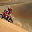 CRF450 RALLYを駆るサンダーランド選手