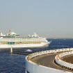 これは出航時。横浜港国際流通センター（Y-CC）は海上輸送用のコンテナを積載したトレーラーが利用できるように走路設計がなされている。
