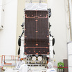 製造中のWGS通信衛星
