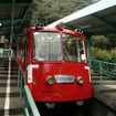 大山観光電鉄が運営している大山ケーブルカー。小田急グループの親子体験イベントとしては初めて機械室と運転室の見学会が行われる。