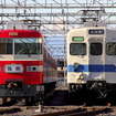 東武鉄道　8000系（右）