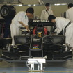 SF14富士テスト、ホンダエンジン搭載車のピット内。