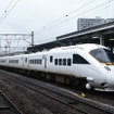 長崎本線の特急「かもめ」。「アラウンド九州きっぷ」は九州新幹線や特急列車も利用できる。