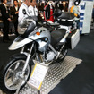 【東京モーターサイクルショー05】写真蔵…大きくなるBMWブース