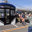 京阪電鉄は10月6日に寝屋川車両基地で「ファミリーレールフェア2013」を開催する。写真は昨年の様子