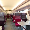 ボンバルディアが製造し公開したフランス向けの新型2階建て電車。写真は2階のインテリア