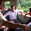 タイの運輸大臣、３等列車１４時間の旅