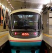 新宿駅に停車中の「RSE」。7両編成2本が製造され御殿場線直通特急『あさぎり』で運用された。