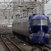 南海電鉄の特急『ラピート』。関西空港～難波間を結んでいる。