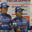 GT300のポールシッター、山野（左）と佐々木。