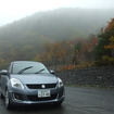岡谷から霧ヶ峰に向かう。10月中旬、標高1400m付近では紅葉が始まりつつ会った。