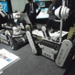 千葉工業大学 未来ロボット技術開発センターの小型高踏破性遠隔移動ロボット「櫻一號」（写真右）と「櫻ニ號」（写真左）（写真5）