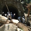 台風18号の豪雨で土砂が崩落した六甲ケーブルの3号トンネル坑口付近（2013年9月20日撮影）。