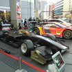 7日のホンダ本社でのモータースポーツ活動計画発表会。社屋外にSF14が展示された（奥はGT300の「CR-Z GT」）。