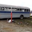 カナダでぬかるみにはまったバスを救出する2代目スバルインプレッサスポーツワゴン